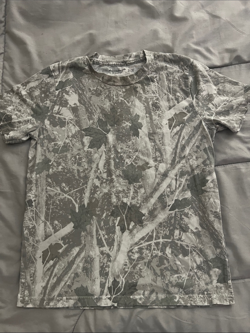 abercrombie kids Gray Camo Leaf Print Short Sleeve Tee